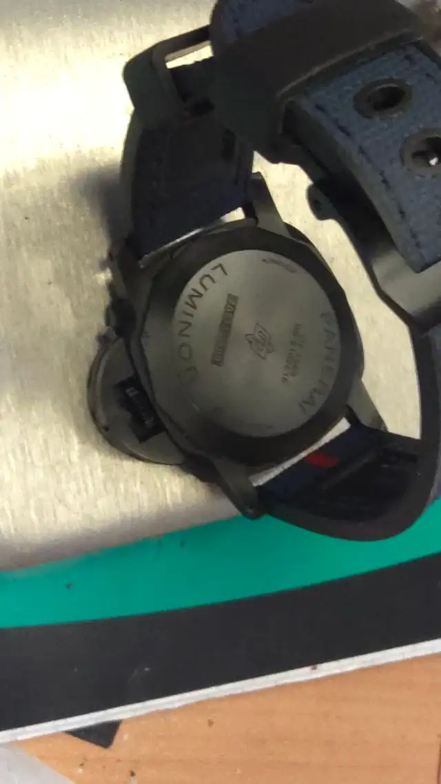 Montre PANERAI WATCH PAM LUNA ROSSA 40mm DLC BLACK in Jewellery & Watches in City of Montréal - Image 3