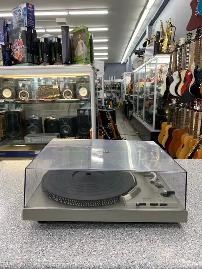 Technics SL-1950 Turntable (AS-IS) *For Parts or Repair* Item #1398663 - No cartridge - Missing legs...