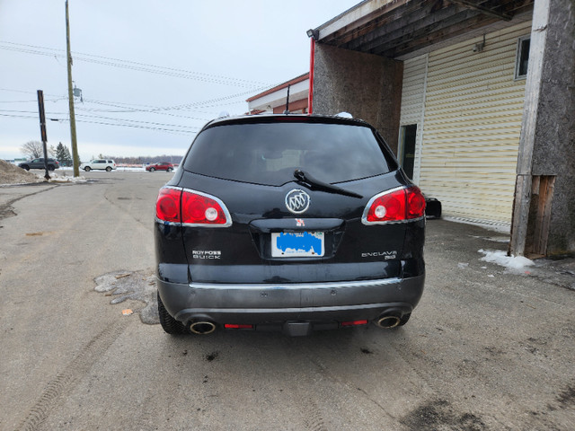 Buick enclave in Cars & Trucks in Ottawa - Image 2