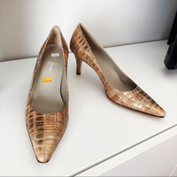 Women's Shoes - NEW Gold Silver Metallic Pointed Heels (Size 11)
