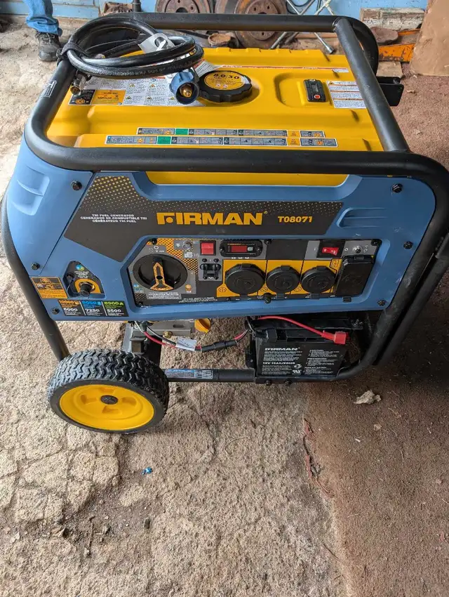 Generator in Outdoor Tools & Storage in St. John's - Image 2