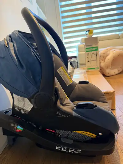 infant car seat** lightly used-like new**, View more
