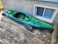 10ft Pelican Kayak + Paddle