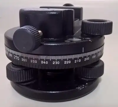Surveyors Tripod Head w/ level bubble and calibrated turntable,, View more