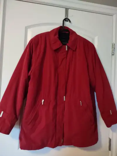 Ladies Quality "London Fog" Coat, Size Med. -- Yorkton, SK, View more