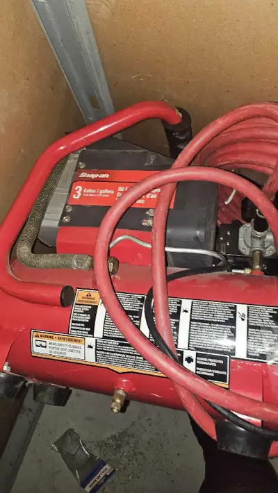 I am selling a used Snap-On 3-gallon air compressor, ideal for small jobs and inflation tasks. This...