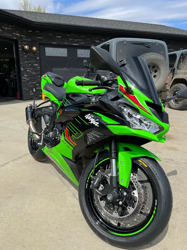 2019 Kawasaki ZX6r in Sport Bikes in Lloydminster - Image 3