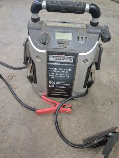 This Eliminator booster pack comes with an air compressor. It has 1000 peak battery amps and 500 sta...