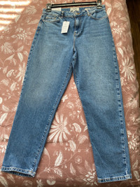 Womens Newlook Mom Jeans.