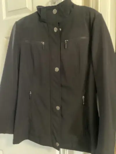 Ladies spring/rain coat, View more