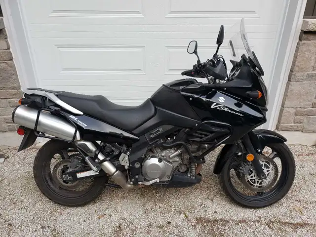 DL 1000 SUZUKI V- STROM in Motorcycle Parts & Accessories in Muskoka - Image 3