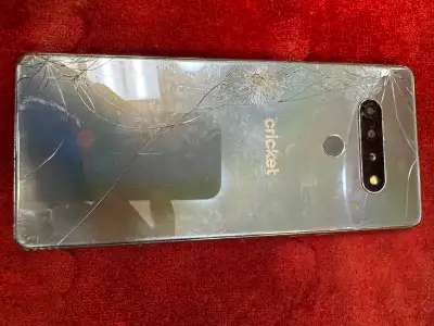 LG Stylo 6 phone for repair (needs screen), View more