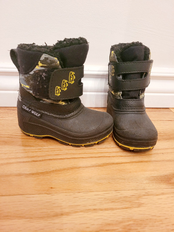 Toddler Winter boots - Sz 6 US in Clothing - 2T in Markham / York Region - Image 2