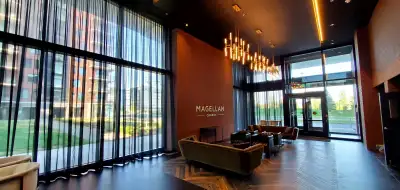 Nouveau condo de luxe Magellan Phase 3 à louer. Situé dans la ville de Brossard, sur la Rive-Sud de...