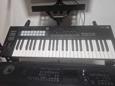 Clavier LaunchKey 49, View more
