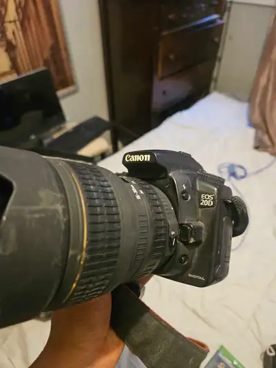 Canon EOS 20D, View more