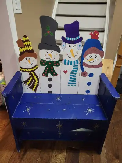 Snowman bench , View more