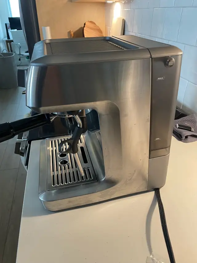 ☕ Breville Espresso Machine  in Coffee Makers in Ottawa - Image 6