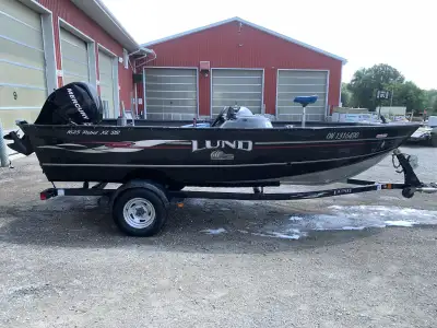 2008 Lund 1625 Rebel XL SS 50hp four stroke Mercury Older Motorguide Trolling Motor Live well Lund S...
