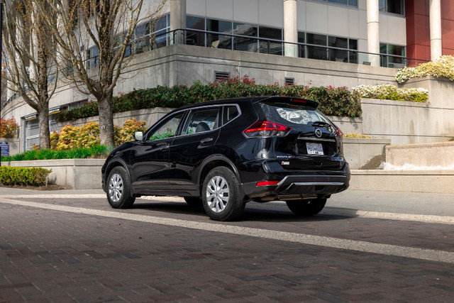 Nissan Rogue SV 2018, 70,350km, Firm price $20,500, in Cars & Trucks in Burnaby/New Westminster - Image 4