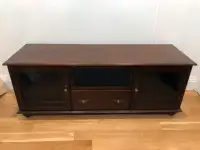 Professionally hand-crafted media bench (all wood furniture)