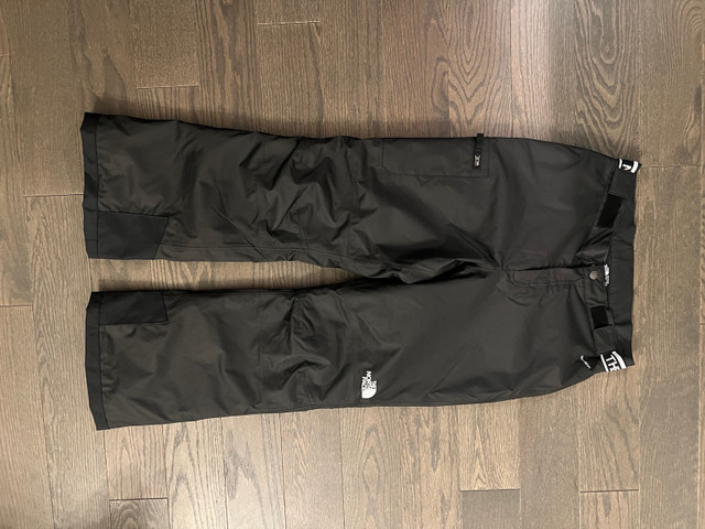 North Face Freedom DryVent  Snow Pants Girls XL in Ski in Barrie