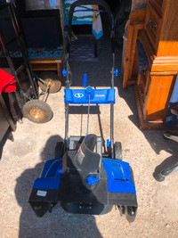 14 Amp Electric Snow Thrower