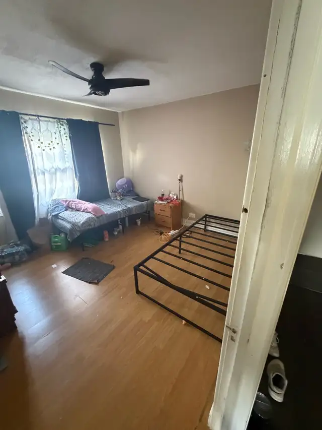 one bedroom accommodation in a house