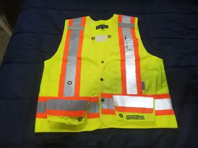 Dakota survey hi-vis work vest, XL, 6 front pockets, 4 inside pockets, large back pocket( survey sty...