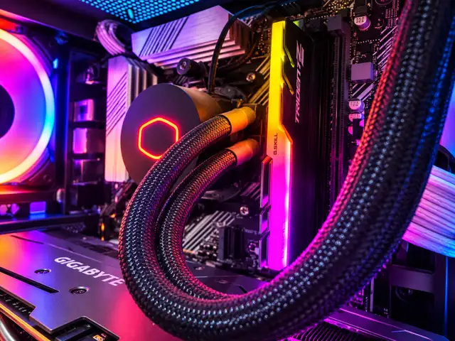 G.SKILL Trident Z RGB 8GB DDR4 3000MHz CL16 Gaming RAM