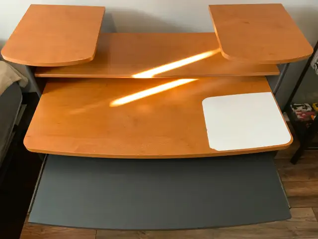 Computer desk for Gaming/Office in Desks in Ottawa - Image 3