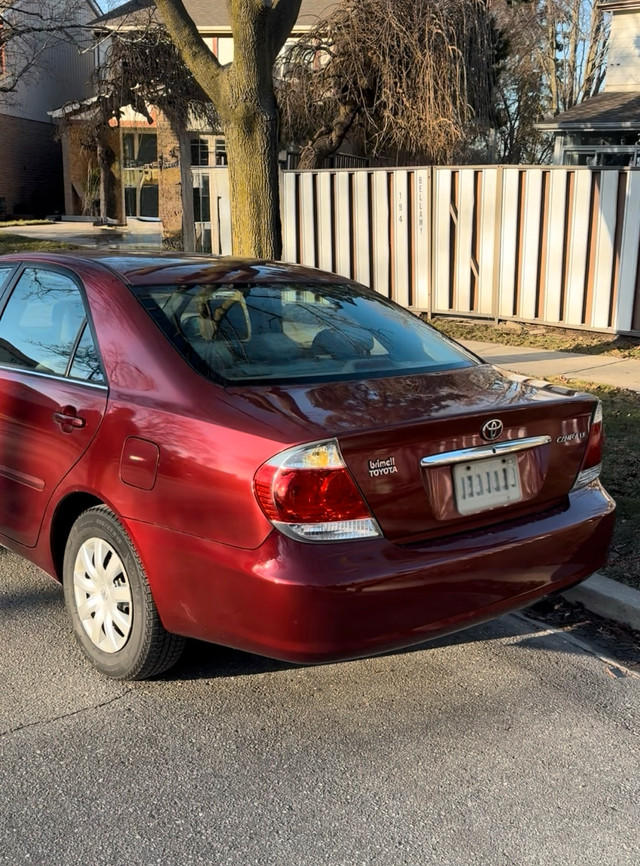 2005 Toyota Camry LE in Cars & Trucks in Mississauga / Peel Region - Image 2