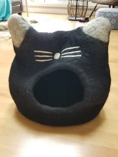 Natural Cat face bed - Lit de chat en laine natuelle