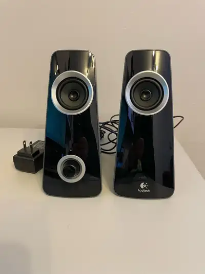 These used Logitech speakers deliver quality sound in a compact design, perfect for enhancing your d...