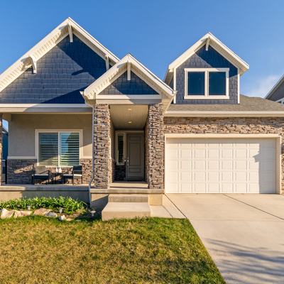 Explore a variety of homes for rent in Waterdown, Ontario, including detached homes, townhomes, and...