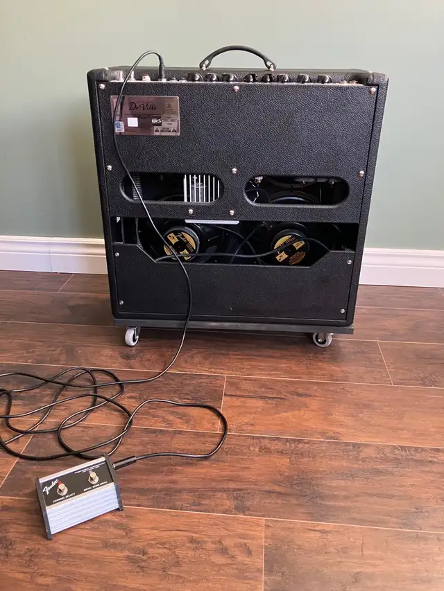Fender Hot Rod Deville 4x10 in Amps & Pedals in Fredericton - Image 3