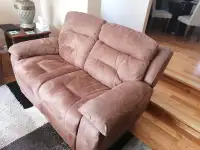 Electric recliner Loveseat