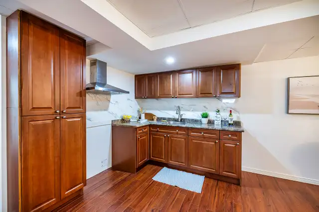 NORTH OSHAWA BASEMENT APARTMENT $1250 + utilities in Long Term Rentals in Oshawa / Durham Region - Image 6