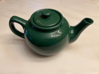 Green ceramic tea pot 