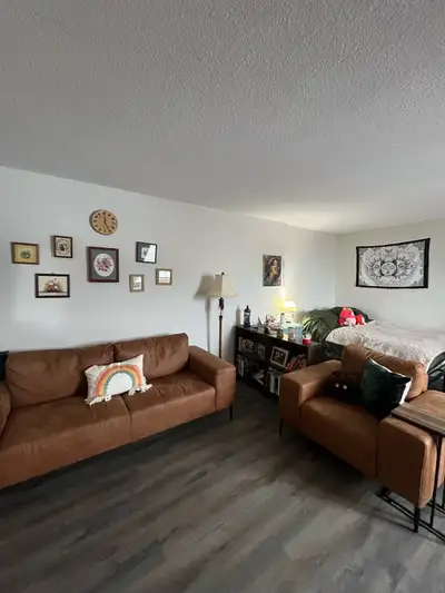 Spacious studio apartment available for Sublet from February 1st. Sublet is until July 1st with oppo...