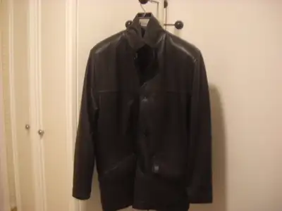 Veste manteau de cuir pour homme grandeur moyenne, View more