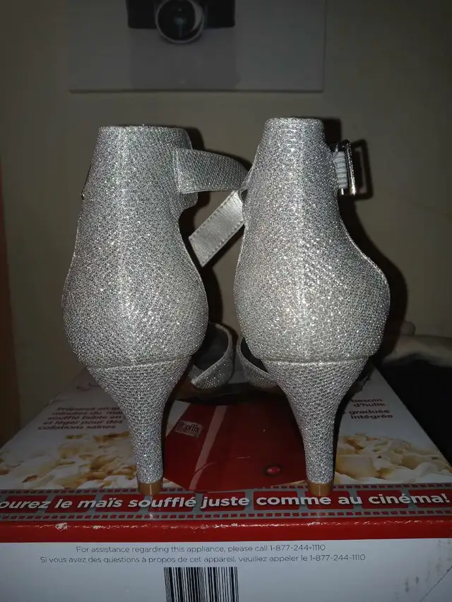 New!!! Beautiful Cat heel shoes62863730286465122