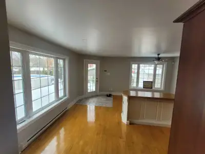 **À louer : Appartement 3 1/2 tout inclus – Pointe-aux-Trembles, Montréal** Un bel appartement 1 cha...