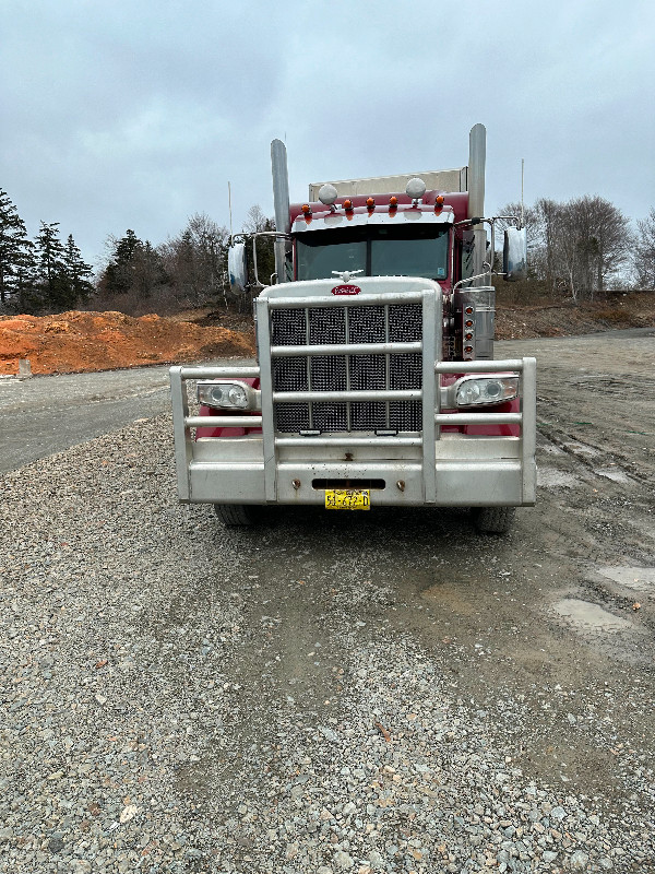 2019 Peterbilt 389 in Heavy Trucks in Annapolis Valley - Image 2