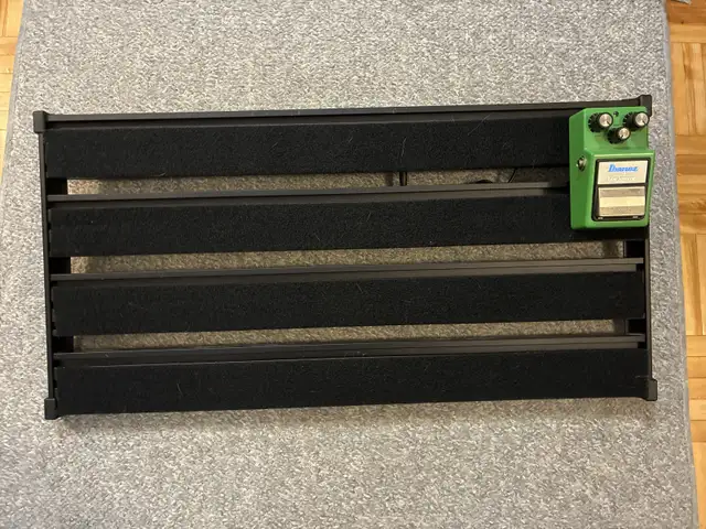 guitar pedal board in Amps & Pedals in Ottawa - Image 3
