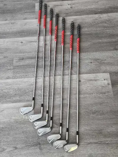 LH Taylormade P7MC 4-PW Stiff, View more