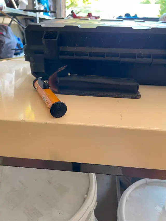 Eye level with leather carrying case like new $30 obo63234753912195121