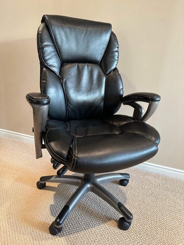 Serta Leather Office Chair with memory foam | Chairs & Recliners | Ottawa |  Kijiji