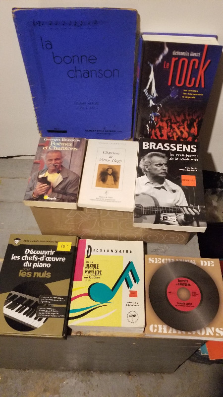 Bazar Vintage Chansons Musique Partitions DVD Chez Libro17 dans Ventes de garage  à Ville de Montréal
