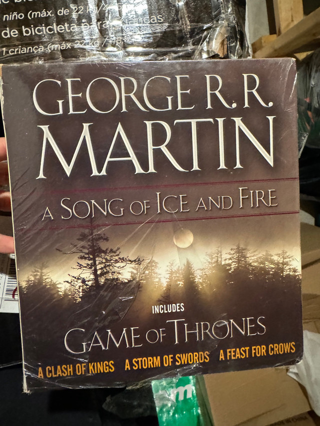 New A SONG OF ICE AND FIRE Song of Ice & Fire, 4 Volume Box set  in Other in Markham / York Region - Image 3